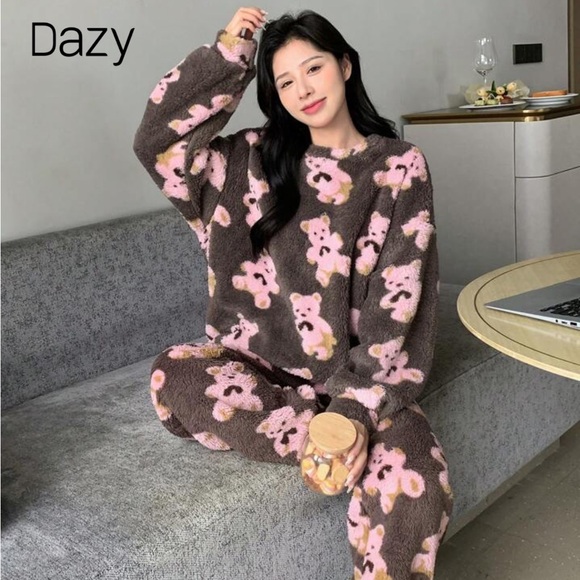 DAZY Bear Print Drop Shoulder PJ Set Pink bears brown background Size Medium - Picture 4 of 6